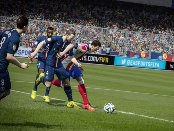 خرید بازی کارکرده FIFA 15 برای PS4